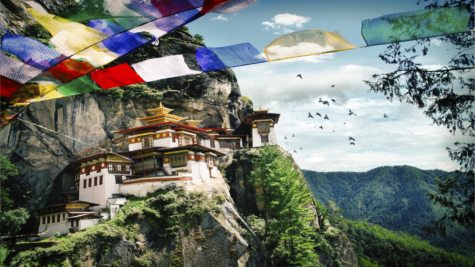 bhutan_poster_istock_4