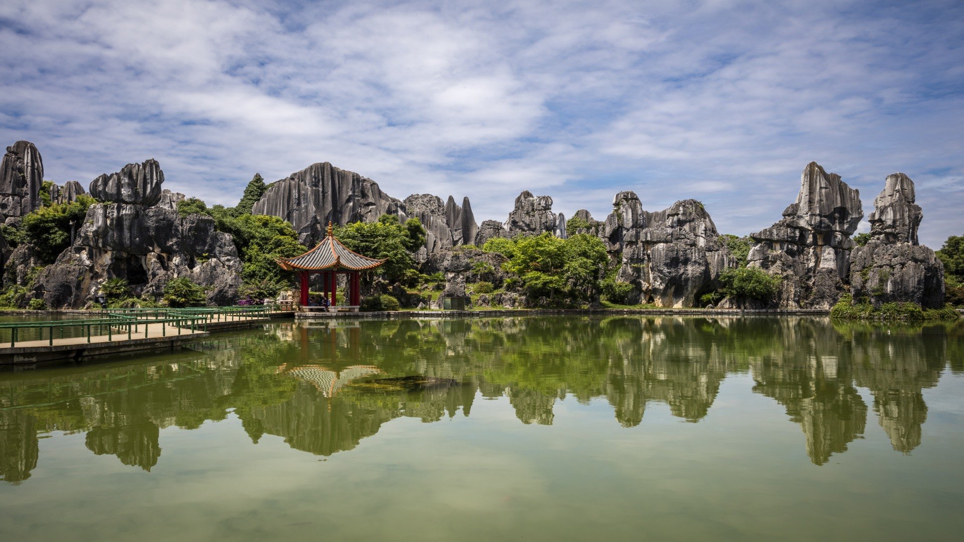 china_poster_istock_14