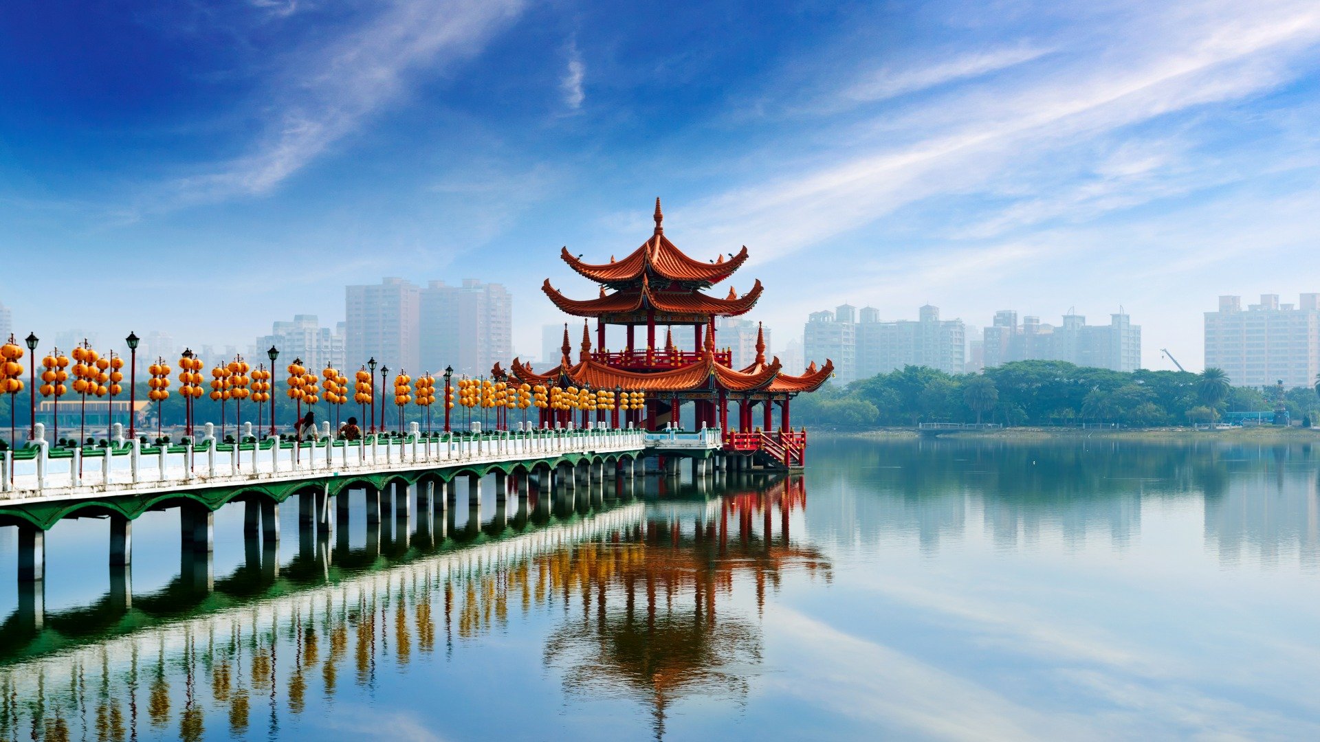 china_poster_istock_211023_5