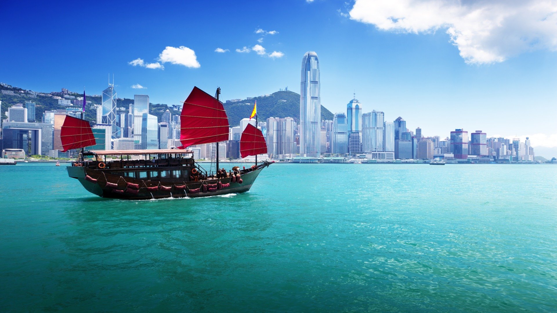 china_poster_istock_211023_6