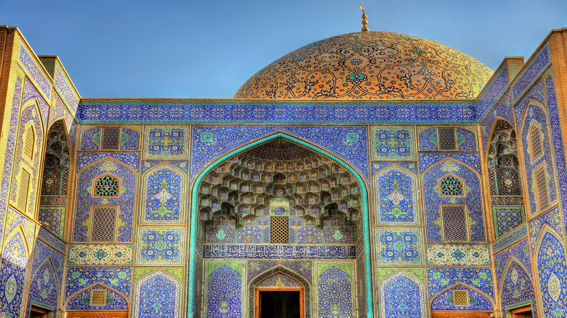 iran_poster_istock_3
