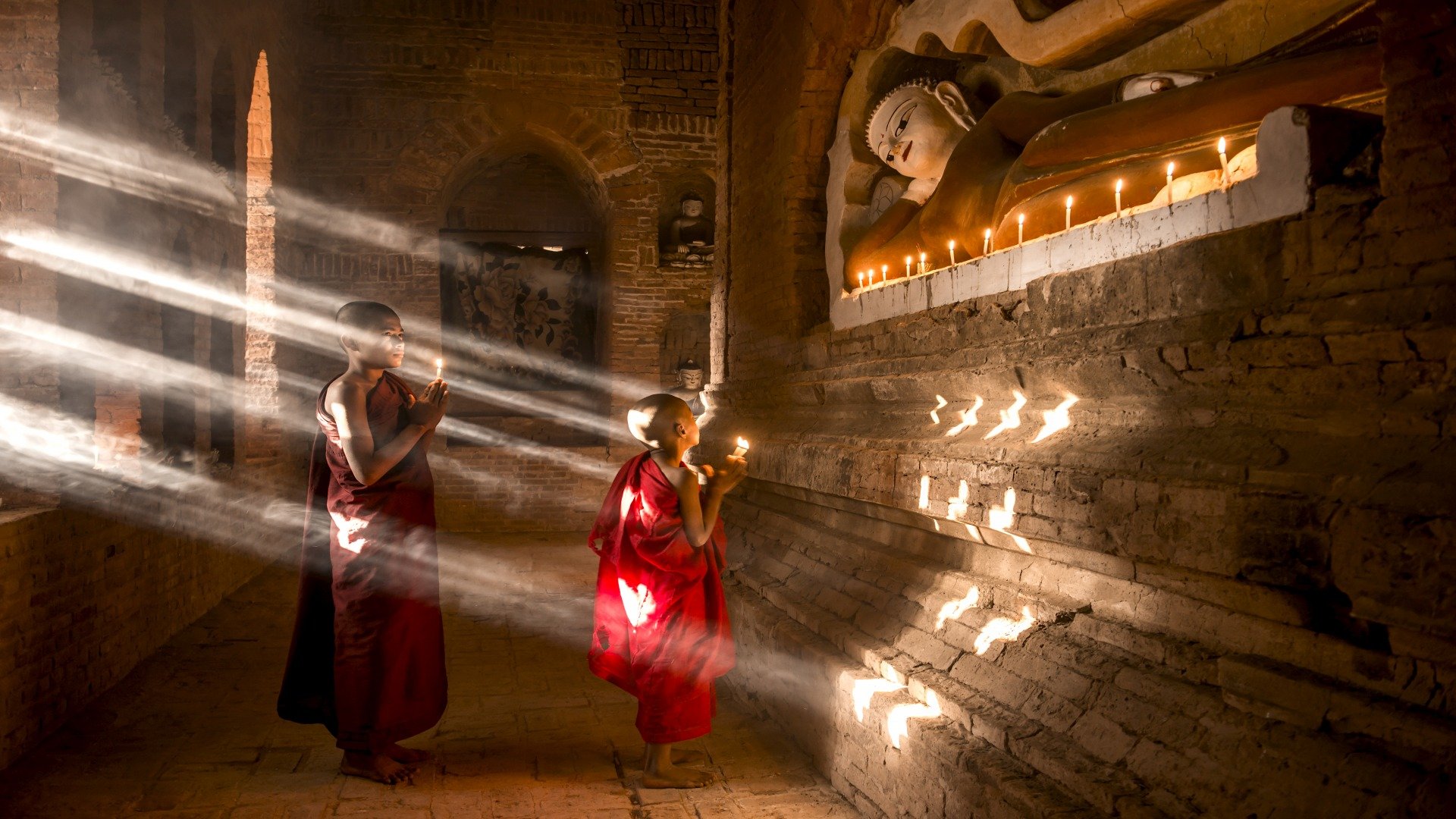 myanmar_poster_istock_10