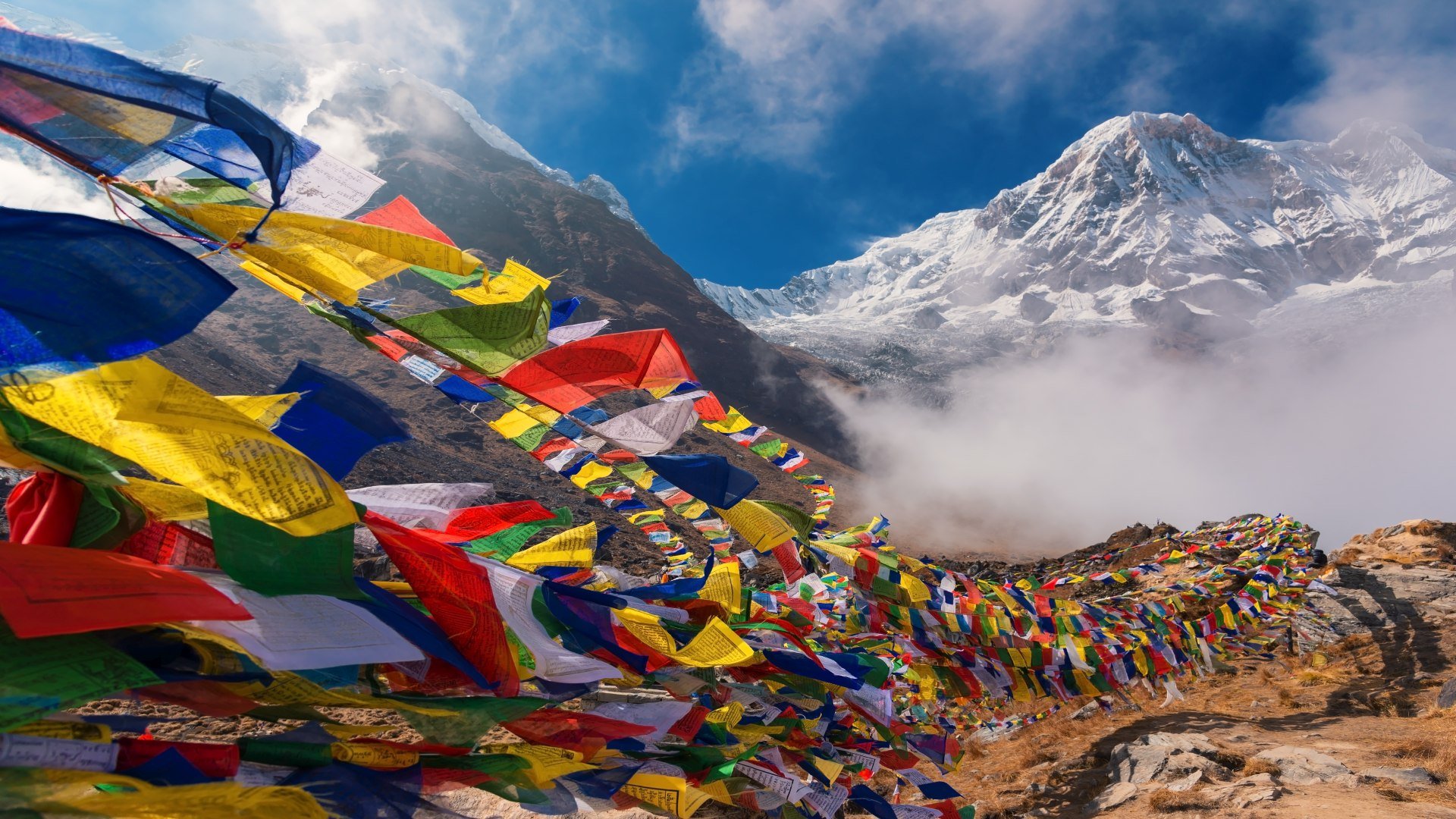 nepal_poster_istock_2