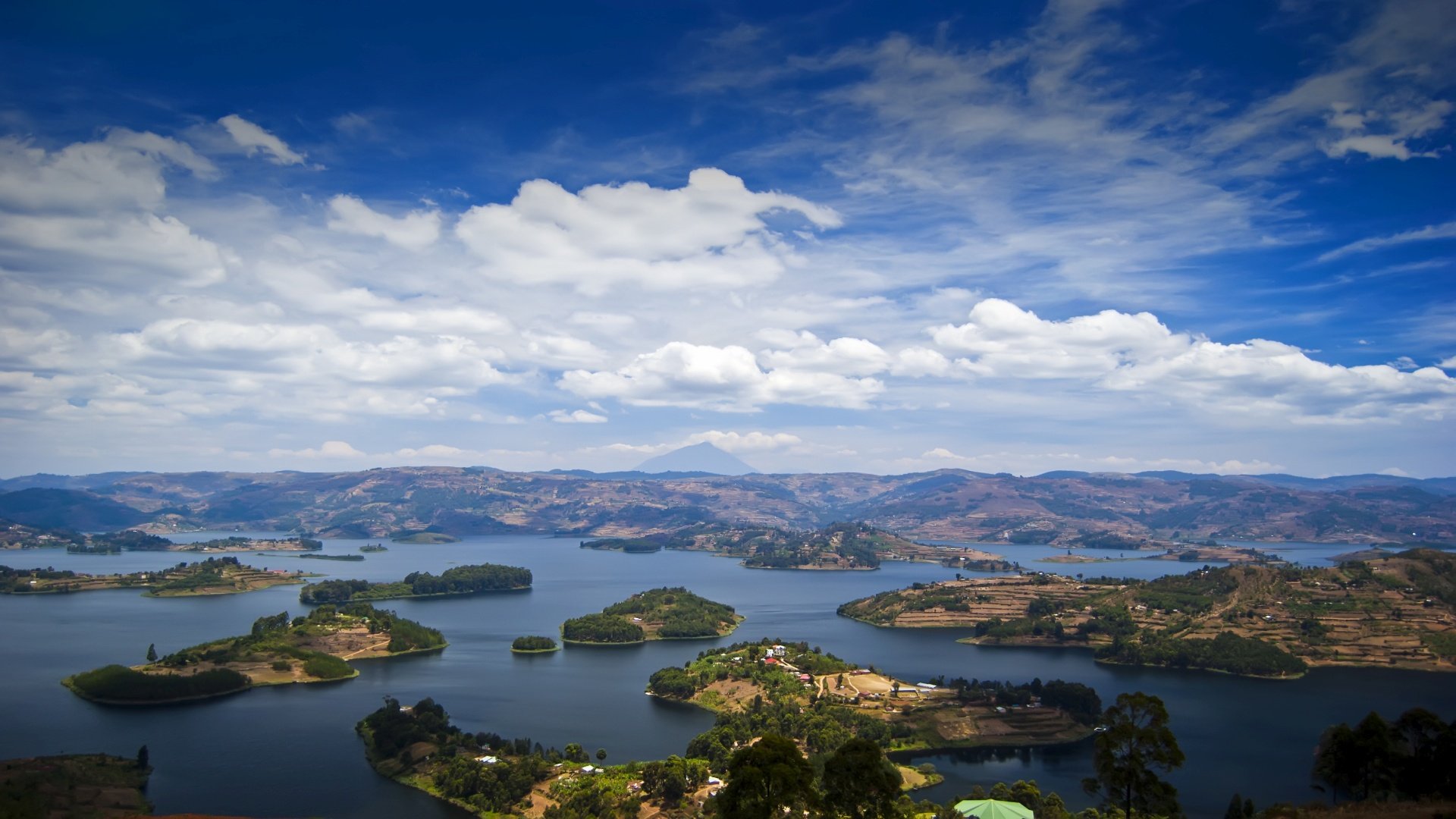 uganda_poster_istock_29