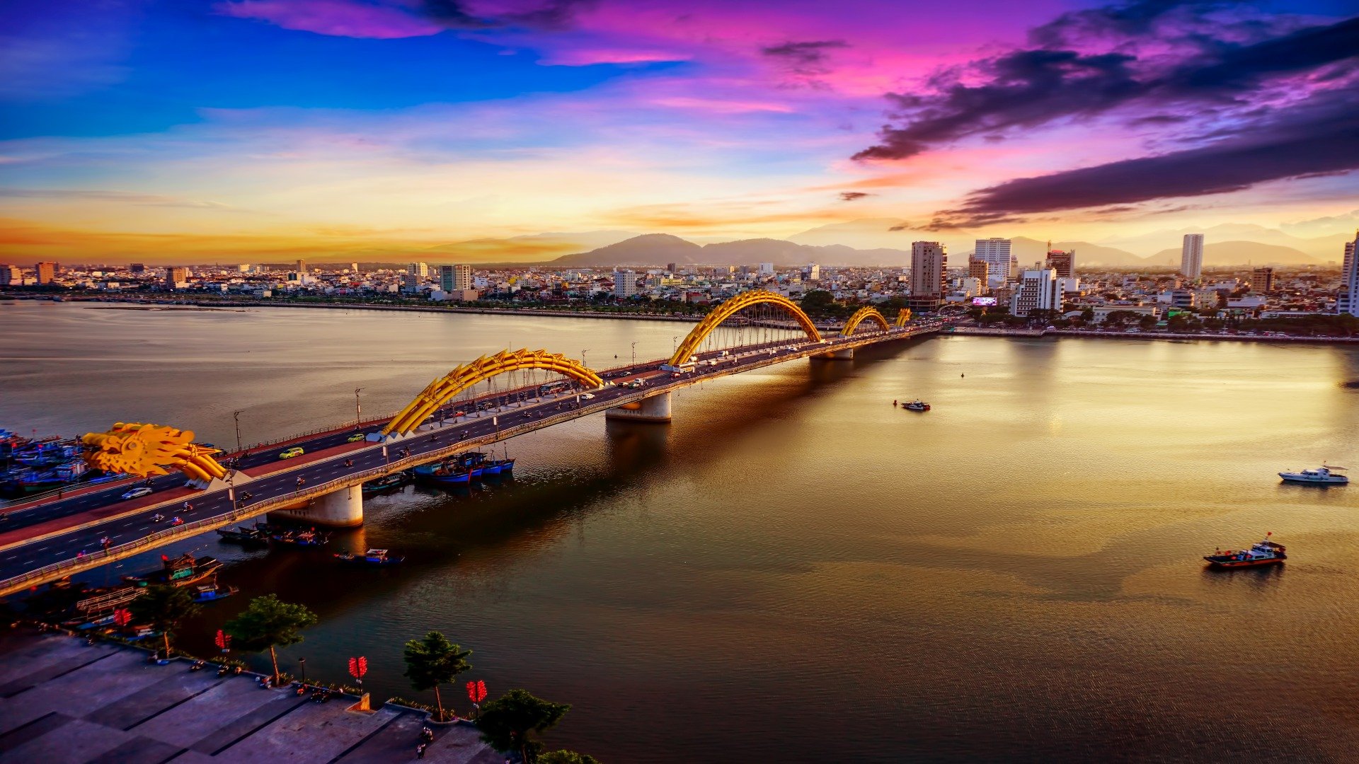 vietnam_poster_istock_24