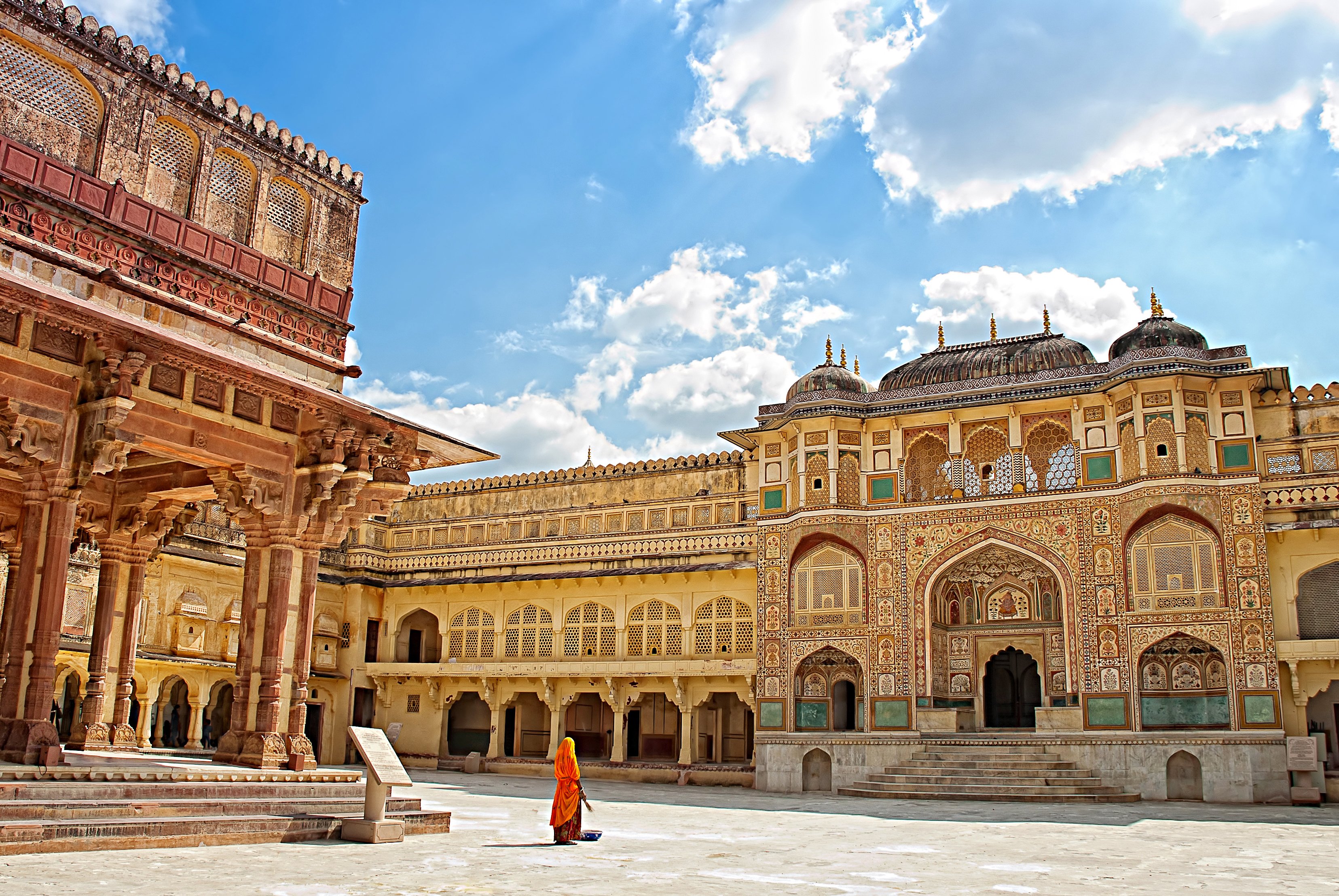 indien_jaipur_amber fort_iStock-524151419_trip 432