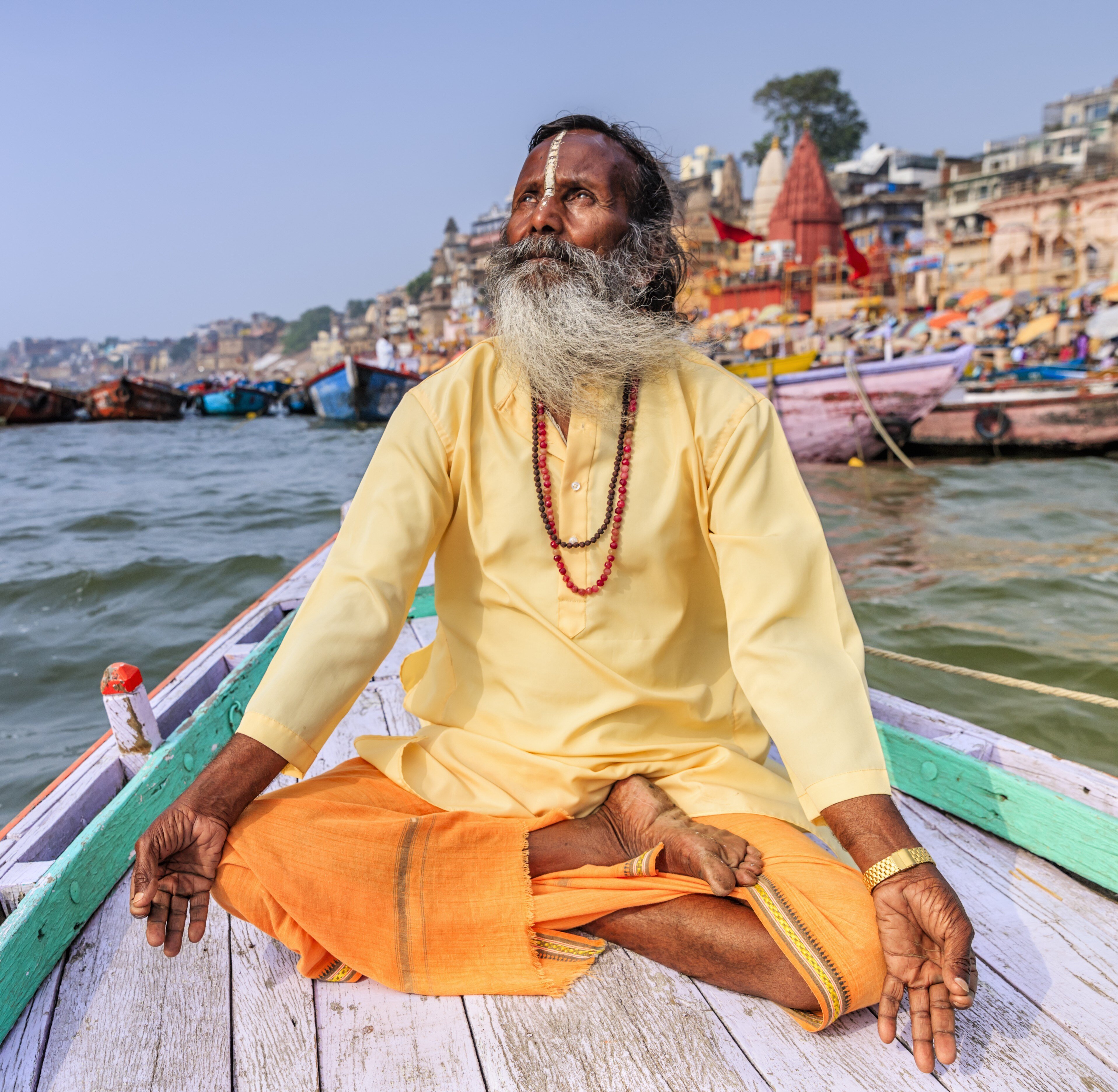 indien_varanasi_mann_iStock-531689338_trip 549-1
