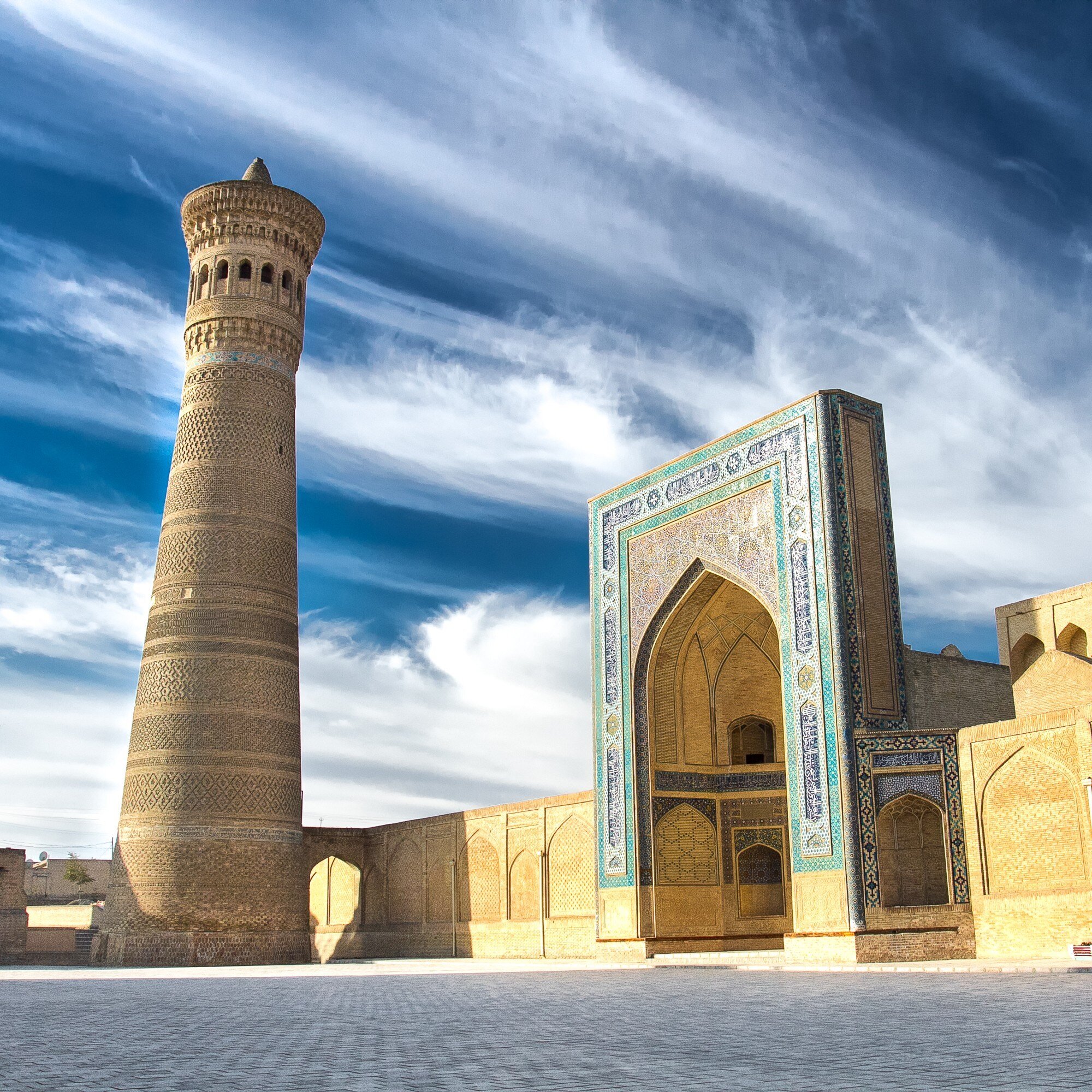 usbekistan_buchara_Kalyan Minaret and Mosque_iStock-635940740